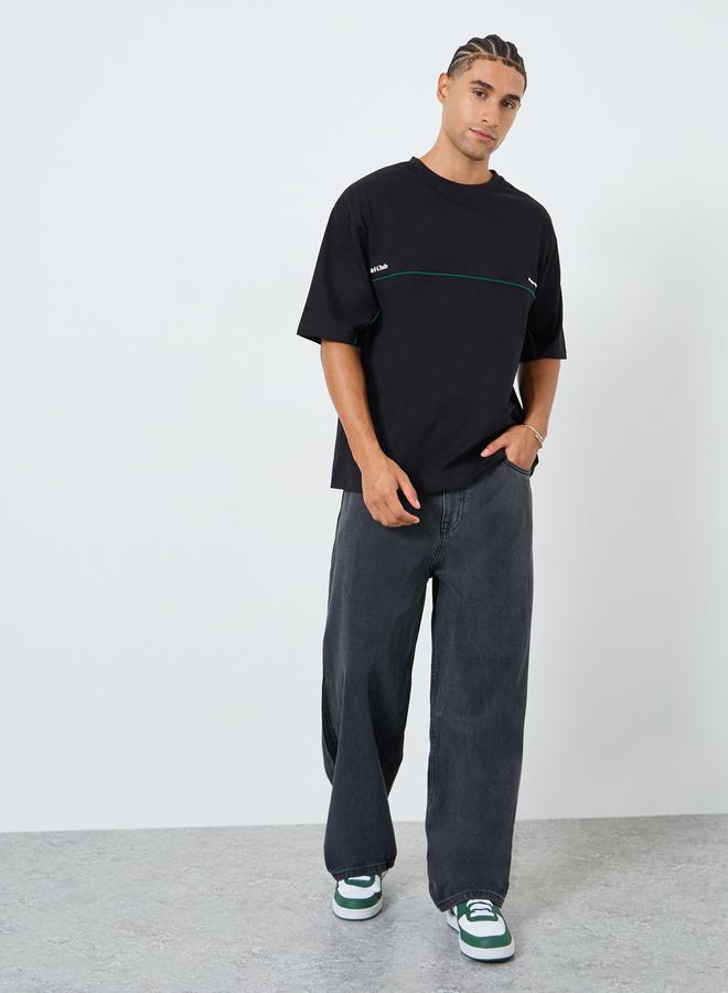 ستايلي تيشيرت قطن بطبعة جرافيك وقصة واسعة للرجال - Image 2